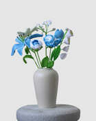 Blauwe wollen gehaakte bloemen, duurzaam en stijlvol, perfect voor interieurdecoratie en handgemaakte cadeaus. Ontdek onze unieke collectie gehaakte bloemen met hoogwaardige afwerking en tijdloos design. Leuk te geven als kraamcadeau/kraamcadeautje